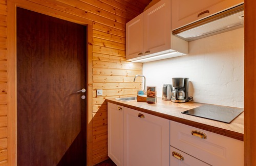 Hinterthal Apartment | Authentic, convenient apartment next to ski slope