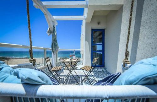Nahariya Apartment | Authentic Beachfront Apartment by Sea N' Rent