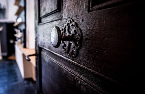 Clemency House | Authentic castle from 1634 - Peggy's Belle Epoque