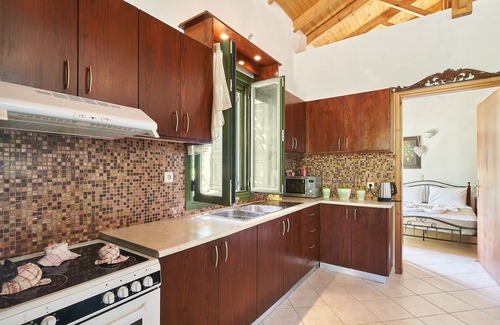 Agía Eiríni Cottage | Authentic Cottage in a heaven of natural Beauty