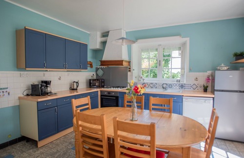 Guignicourt-sur-Vence House | Authentic house with view in French Ardennes