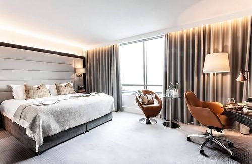 City Centre Dublin Hotel | Authentic Ireland Experience! Near National Museum of Ireland - Archaeology