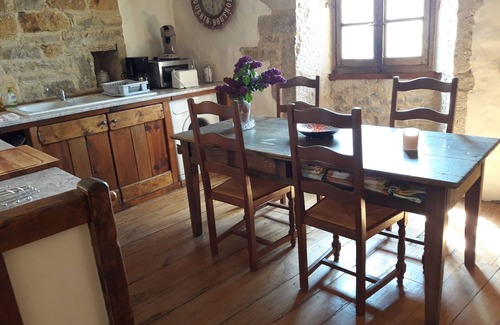 Ambeyrac House | Authentic little house
