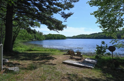 Bucksport Cabin | Authentic Maine Log Cabin | Lakefront | Cozy