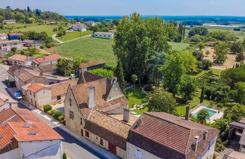 Birac-sur-Trec House | Authentic manor house with saltwater pool and French garden
