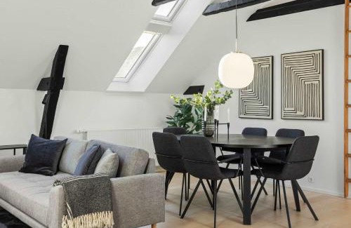 Midtbyen Apartment | Authentic Midtown Residence