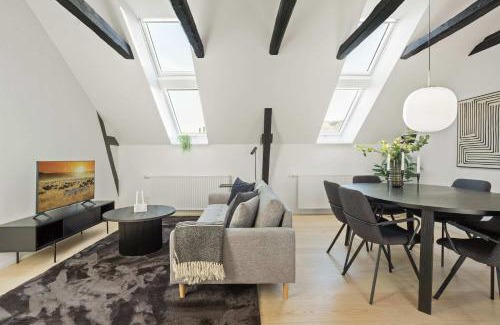 Midtbyen Apartment | Authentic Midtown Residence