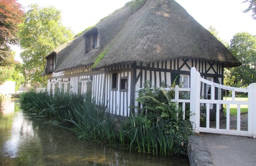 Offranville House | Authentic Norman half-timbered house
