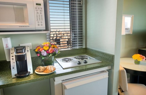 Central Park West Apartment | Authentic NYC Getaway! Historic Property Close to Metropolitan Museum of Art!
