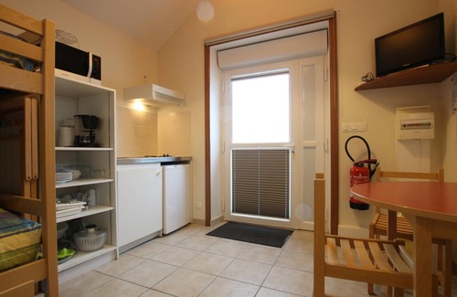 Digulleville Apartment | Authentic PMR studio in La Hague with Wifi and parking