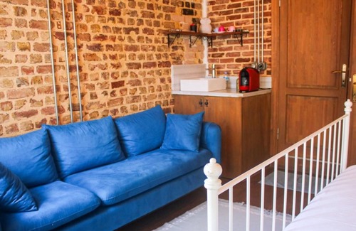 Balat Other | Authentic Room with Balcony in Balat