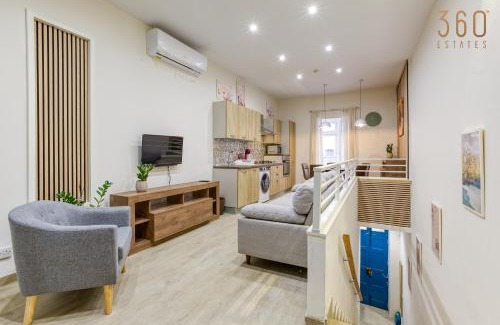 Rabat House | Authentic & Spacious 3BR home with Private Terrace by 360 Estates
