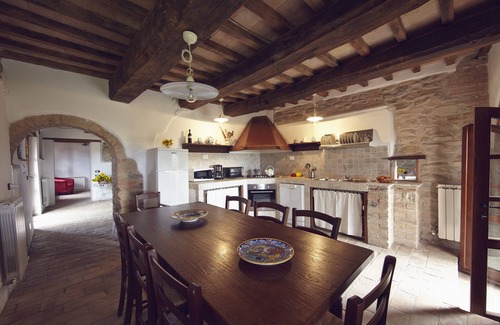 Montelovesco Villa | Authentic stone farmhouse, pool, view, bbq, wifi, bedrooms with bathroom and a/c