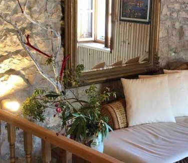 Susak Villa | Authentic Vila Nona by NYC Interior Architect