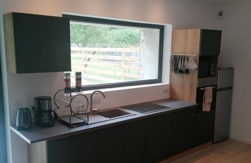 Loubejac Cottage | Authentic village house with wifi and parking in Loubéjac