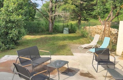 Loubejac Cottage | Authentic village house with wifi and parking in Loubéjac