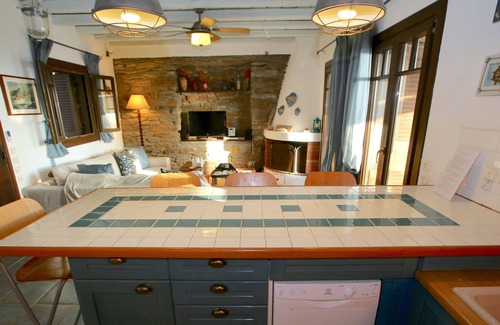 Pisses Villa | Autonomous villa, waterfront, tranquil, peaceful location, beach, sea views