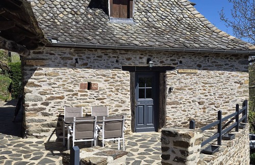 Vieillevie House | Auvergne country house 15 kms from the medieval village of Conques