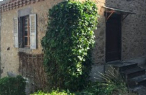 Lavaudieu House | Auvergne house in lavaudieu