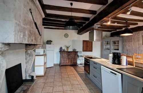 Braye-Sous-Faye House | Aux Acacias