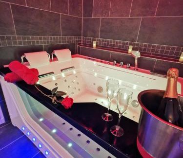 Limoges Apartment | Aux Bulles