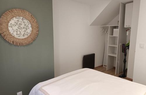 Le Mayet-de-Montagne Apartment | aux nids douillets mayetois "les tourtereaux"