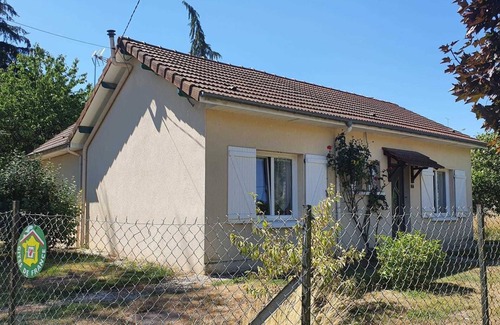 Montcheutin House | AUX TROIS SAPINS - MONTCHEUTIN