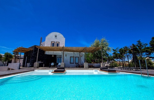 Santorini House | AV Sea View Villa with Private Pool - Breakfast included, Concierge, Daily Maid