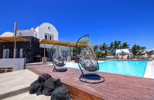 Santorini House | AV Sea View Villa with Private Pool - Breakfast included, Concierge, Daily Maid