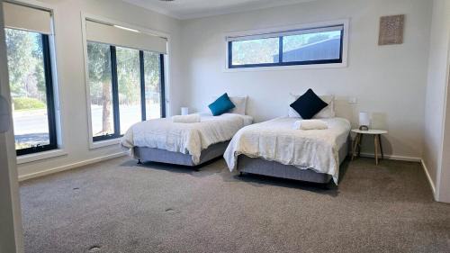 Thurgoona House | Ava Luxe Spa Stay