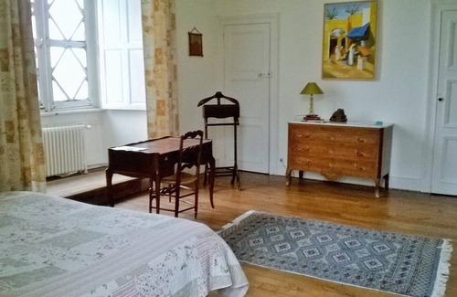 Montreuil-Bonnin Other | Available in July: Chateau-fort, 15-21 people, swimming pool, charm calm unusual