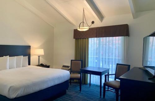 Morro Bay Hotel | Avalon Inn Downtown Morro Bay