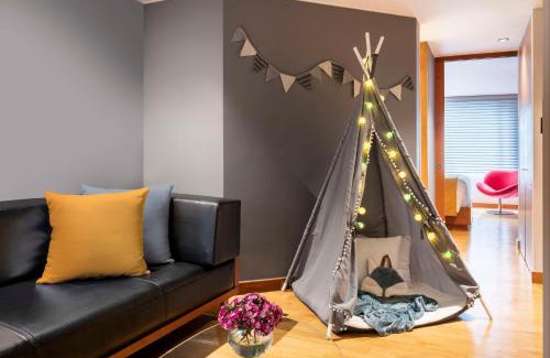 Zona Rosa Hotel | Avani Royal Zona T Bogotá Hotel