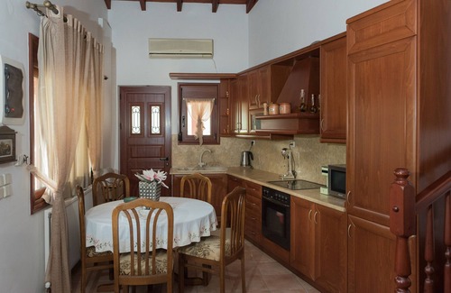 Avdou Ski Chalet | Avdou·Tranditional Retreat in Avdou, Crete