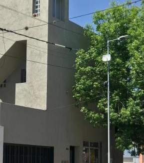 San Nicolas de los Arroyos Apartment | Avenida Departamento completo, cerca de todo