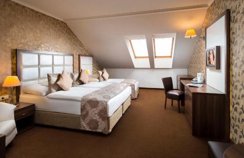 Sostogyogyfurdo Hotel | Aventinus Hotel
