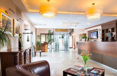 Sostogyogyfurdo Hotel | Aventinus Hotel
