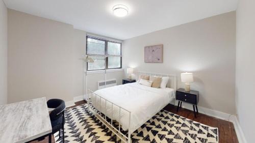 East Falls Apartment | Avenue B152 Perfect 2br! Pool Parking Gym