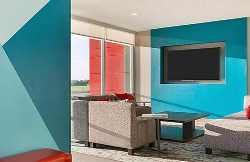 Auburn Hotel | avid hotel Auburn - University Area by IHG