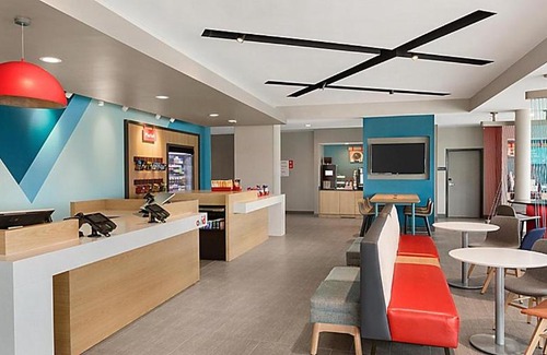 Auburn Hotel | avid hotel Auburn - University Area by IHG