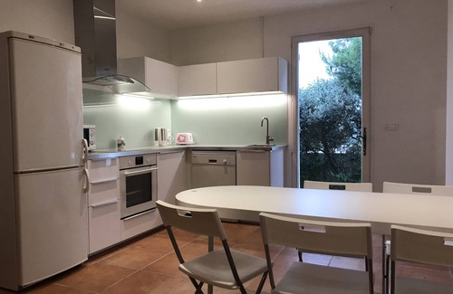 Villeneuve-les-Avignon Cottage | Avignon Festival, Pont du Gard and Luberon