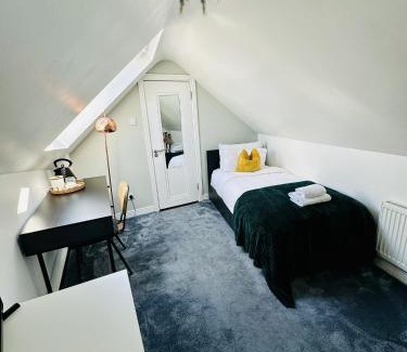 Glasnevin Bed & Breakfast | Avoca House B&B
