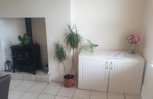 Galway City Centre House | Avoca's Summer Nook