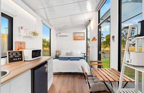 Banyena House | Avondale Heights by Tiny Away