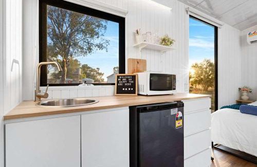 Banyena House | Avondale Heights by Tiny Away
