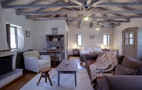 Papigo House | Avragonio