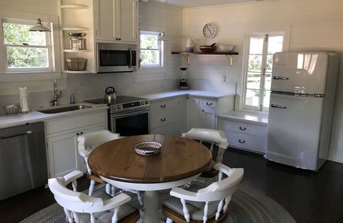 Aiken Cottage | Award winning fully restored 1930's cottage in historic Aiken SC