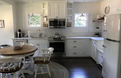 Aiken Cottage | Award winning fully restored 1930's cottage in historic Aiken SC