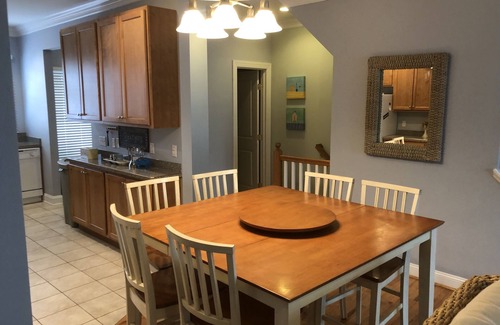 Ocean View House | Awesome 4BR, 3.5 BA (unit 71)with Bay Views, Pool & Boat Slip!