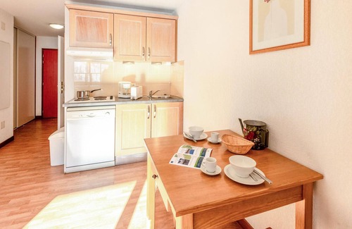 Les Bottieres Apartment | Awesome apartment in Saint-Pancrace